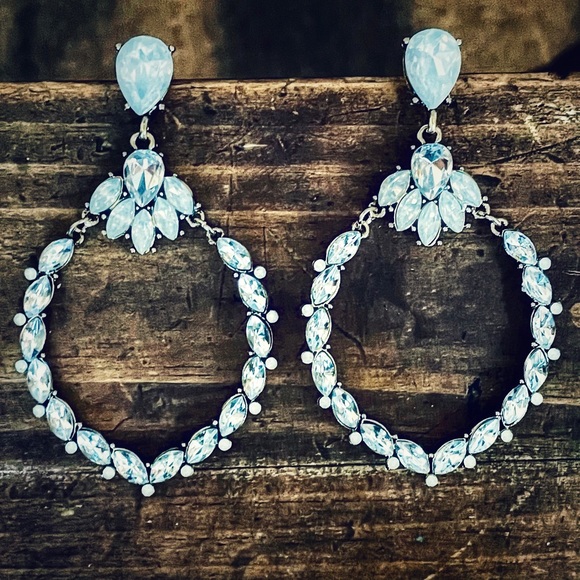 Jewelry - “Alana” light blue & clear glass crystal earrings / gold tone large elegant hoop